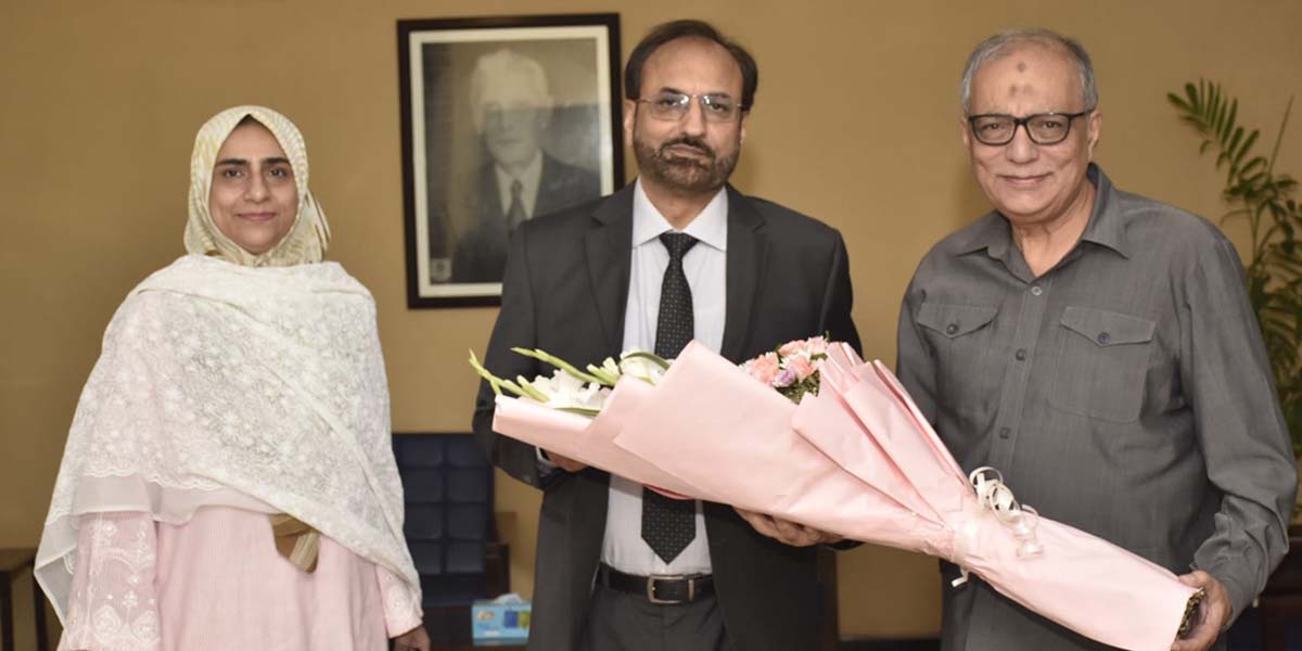 ; Joint Visit to Patent Wall