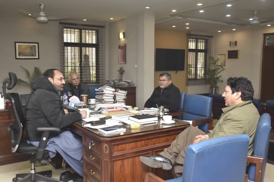 Vice Chancellor UET Prof. Dr. Shahid Munir (TI) engaged in a meeting with Registrar UET Muhammad Asif, Registrar University of Mianwali and Financial Consultant UET Rao Muhammad Sharif.