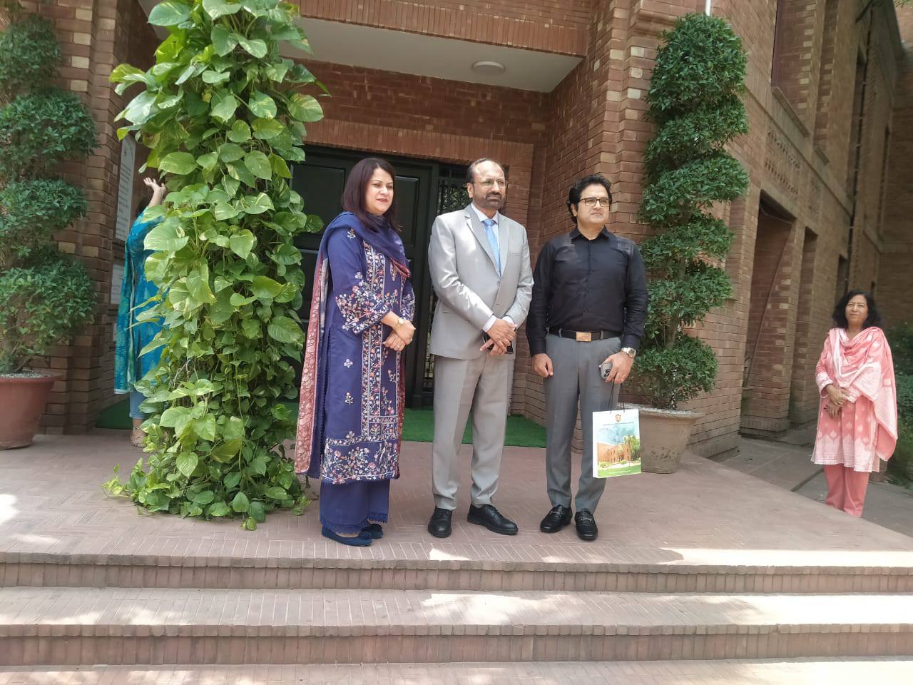 Vice Chancellor Prof. Dr. Shahid Munir Visits Kinnaird College and Meets with Principal Prof. Dr. Iram Anjum